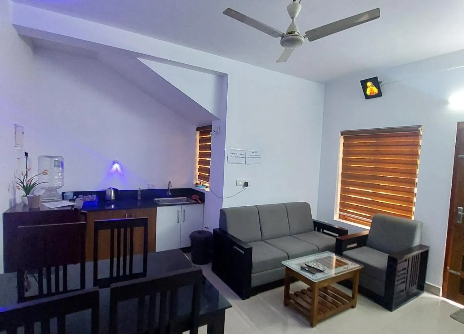Snow White Villas Athirappilly